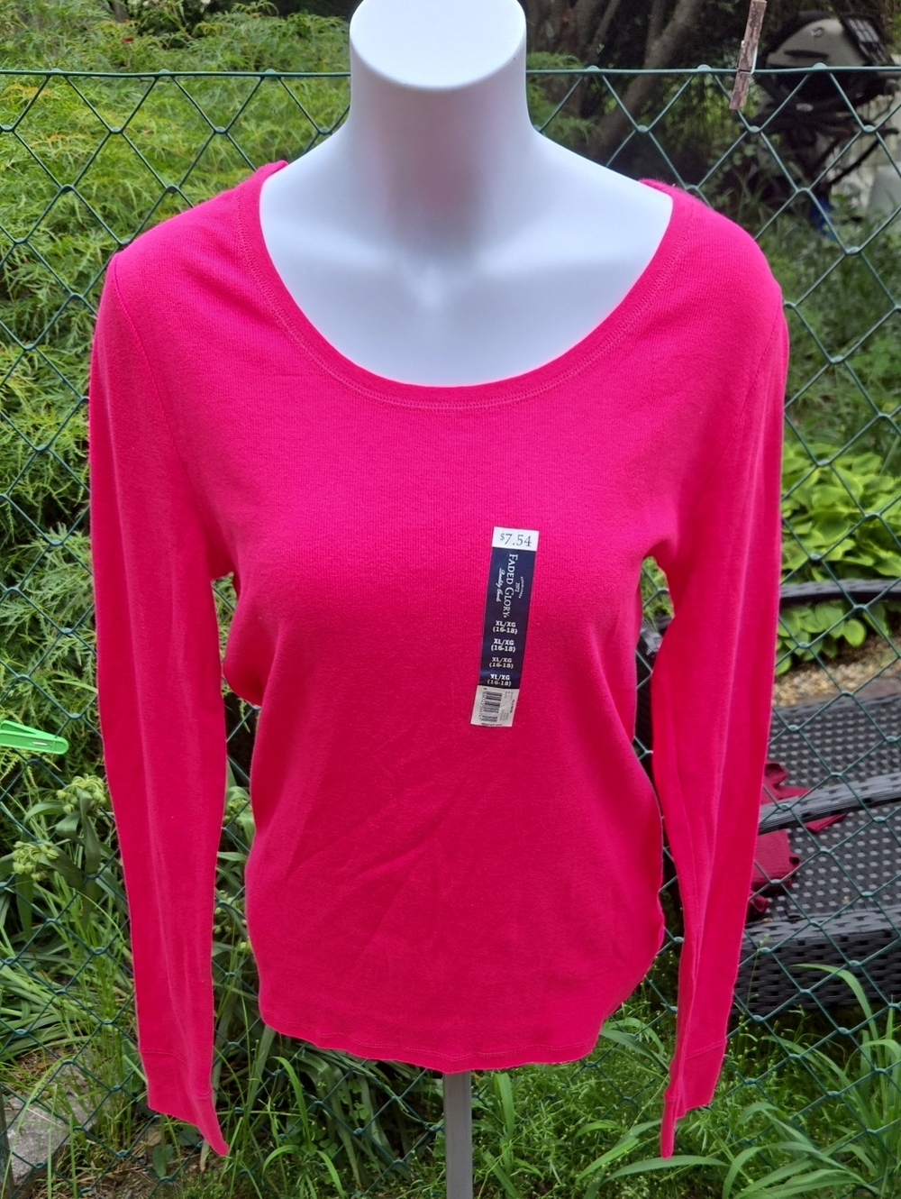 Faded Glory Bright Pink Scoop Neck Long-Sleeve Top